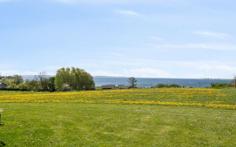 Halvor - 275M from the Sea: Tetto, Casa, Casa, Villetta, Porta, Raccordo, Deck, Portico, Plank, Latifoglie