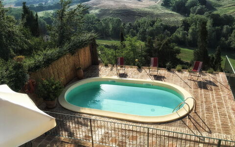 Casa Le Crete: Acqua, Risorse Idriche, Proprietà, Piscina, Albero, Pianta, Azzurro, Costruzione, Corpo D'Acqua