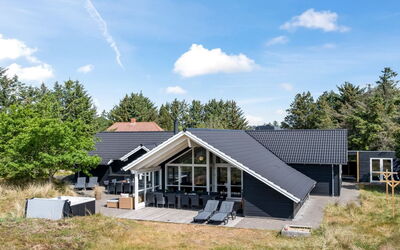 Jeldrik - 1.5Km from the Sea