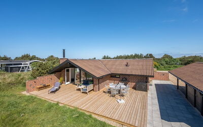 Tilda - 900M from the Sea