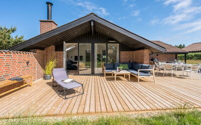 Tilda - 900M from the Sea