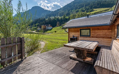 Stein an der Enns 614: Cielo, Nube, Montagna, Proprietà, Pianta, Costruzione, Finestra, Paesaggio Naturale, Albero, Legna