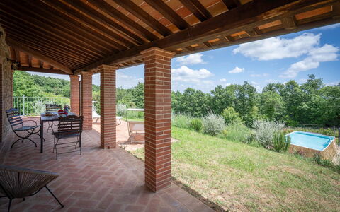 Vineyard’s Cottage With Pool, Ac, Wifi - Siena: Pianta, Proprietà, Cielo, Nube, Natura, Legna, Shade, Illuminazione, Architettura, Albero