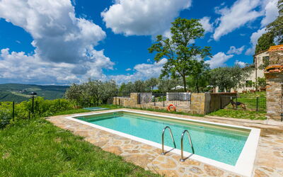 Greve in Chianti 620: Nube, Acqua, Pianta, Cielo, Piscina, Costruzione, Albero, Lotto, Paesaggio Naturale, Tempo Libero