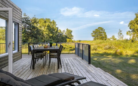 Thorbiorn - from the Sea: Tetto, Casa, Casa, Villetta, Porta, Raccordo, Deck, Portico, Plank, Latifoglie