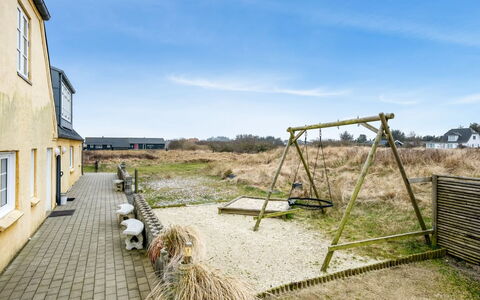 Nafne - 1.2Km from the Sea: Tetto, Casa, Casa, Villetta, Porta, Raccordo, Deck, Portico, Plank, Latifoglie