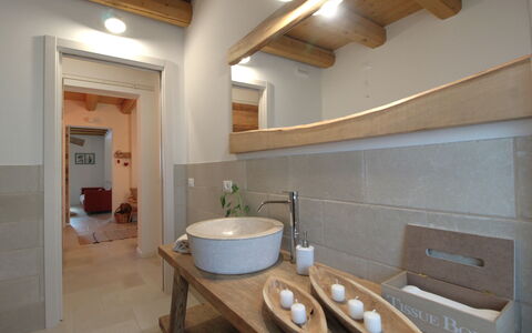 Oasi Casamaras, Brenta River, Wifi, Ac: Proprietà, Mobilia, Rubinetto, Idraulico Fixture, Costruzione, Legna, Lavello, Bagno, Comfort, Interior Design