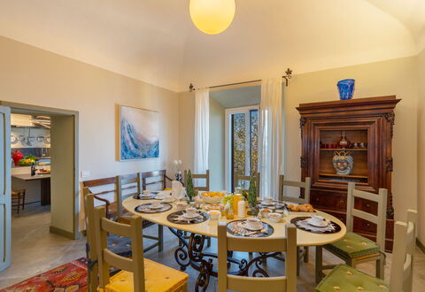 Sunset Sea View, Baratti, Populonia, Wifi, Ac: Tavolo, Mobilia, Cornice, Finestra, Interior Design, Legna, Giallo, Costruzione, Sedia, Immobiliare