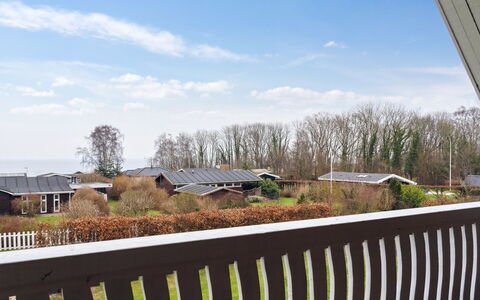 Fentje - 200M from the Sea: Mobilia, Interior Design, Pavimentazione, Pavimento, Soffitto, Camera, Sedia, Tavolo, Appartamento, Cucina & Sala Da Pranzo Tavolo