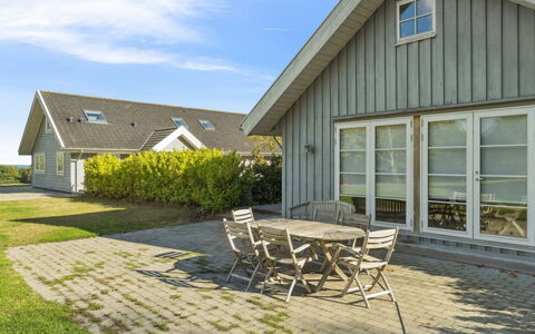 Marrit - 500M from the Sea: Casa, Casa, Porta, Tetto, Villetta, Estate, Giardino, Shade, Raccordo, Cortile