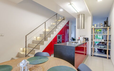 Klinovec Meadows Residence: Interior Design, Pavimentazione, Soffitto, Pavimento, Mobilia, Camera, Appartamento, Cucina, Lampada, Scaffalature