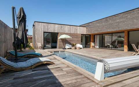 La Villa Agapanthes: Legna, Materiale Composito, Latifoglie, Deck, Raccordo, Plank, Pavimento In Legno, Piscina, Design