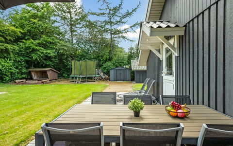 Annaline - 10Km from the Sea: Legna, Mobili Da Esterno, Shade, Giardino, Sedia, Backyard, Plank, Prato, Deck, Latifoglie