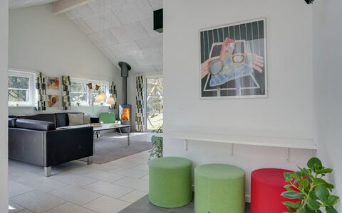 Lova - 600M from the Sea: Casa, Villetta, Porta, Estate, Shade, Raccordo, Latifoglie, Edifici Giardino, Portico, Design