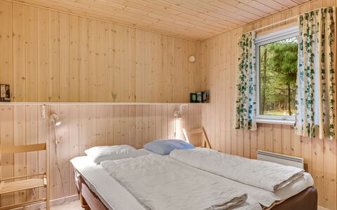 Mart - 1.6Km from the Sea: Legna, Interior Design, Pavimento, Pavimentazione, Camera Da Letto, Soffitto, Mobilia, Letto, Camera, Casa