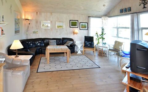 Annalina - 1.1Km from the Sea: Villetta, Capannone, Capanna, Agriturismo, Prateria, Baracca, Fienile, Log Cabin, Edifici Giardino