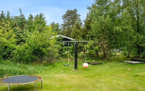 Meinolf - 2Km from the Sea: Legna, Tetto, Architettura, Casa, Casa, Villetta, Raccordo, Latifoglie, Pendenza, Estate