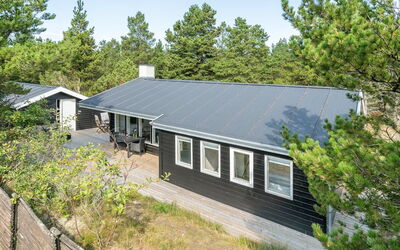 Solgunn - 900M from the Sea