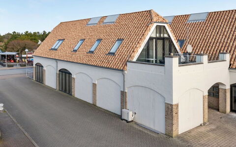 Kerttu - 900M from the Sea: Tetto, Casa, Casa, Villetta, Porta, Raccordo, Deck, Portico, Plank, Latifoglie