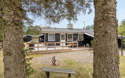 Taneli - 2.2Km from the Sea
