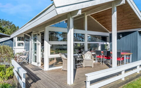 Eltje - 4Km from the Sea: Shade, Portico, Deck, Design, Raccordo, Latifoglie, Struttura Esterna, Tenda, Legname, Plank