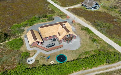 Stillan - 150M from the Sea
