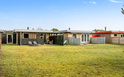 Ragnborg - 900M from the Sea: Lotto, Tetto, Casa, Plain, Prato, Villetta, Giardino, Backyard, Cortile, Shade