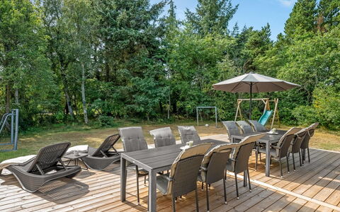Liviana - from the Sea: Mobilia, Mobili Da Esterno, Sedia, Tavolo Esterno, Latifoglie, Shade, Deck, Giardino, Eco Hotel, Terrazza