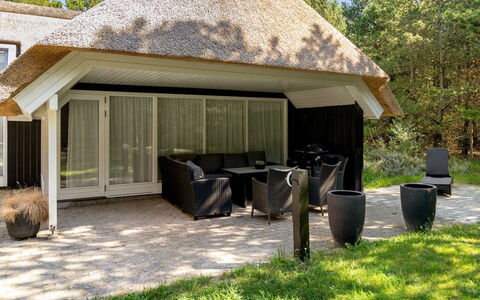 Verna - 800M from the Sea: Thatching, Villetta, Casa, Tetto, Casa, Agriturismo, Capanna, Estate, Villaggio