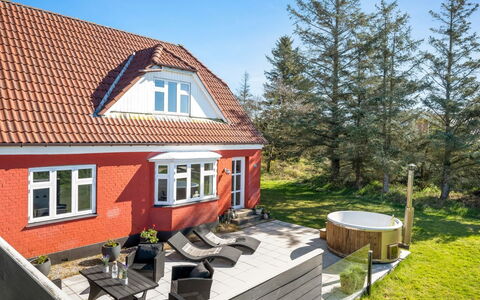 Thorlak - 1Km from the Sea