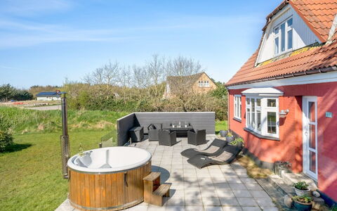 Thorlak - 1Km from the Sea