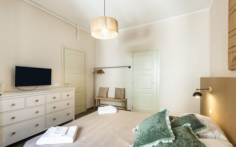 Donna Rosa Holiday Home: Mobilia, Costruzione, Proprietà, Cabinetry, Comfort, Legna, Interior Design, Cassetto, Casa