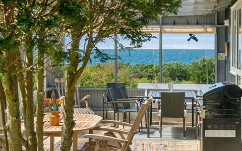 Marius - 30M from the Sea: Legna, Tetto, Architettura, Casa, Casa, Villetta, Raccordo, Latifoglie, Pendenza, Estate