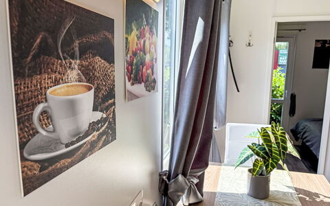 Beilngries 200: Interior Design, Mobilia, Camera, Illuminazione, Pavimento, Pavimentazione, Casa, Appartamento, Soffitto, Cornice