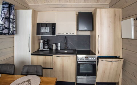 Hehku: Legna, Pavimentazione, Mobilia, Pavimento, Cucina, Interior Design, Cabinetry, Camera, Controsoffitto, Soffitto