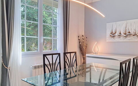 Mayne: Interior Design, Mobilia, Soffitto, Illuminazione, Lampada, Pavimentazione, Camera, Cucina & Sala Da Pranzo Tavolo, Sala Da Pranzo, Bicchiere