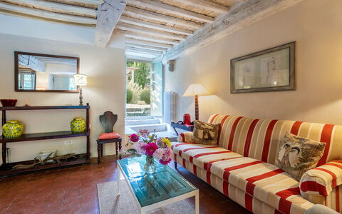 Casa Di Pietro In Vivo D'orcia, Pool: Mobilia, Parete, Interior Design, Pavimentazione, Divano, Pavimento, Casa, Camera, Soggiorno, Appartamento