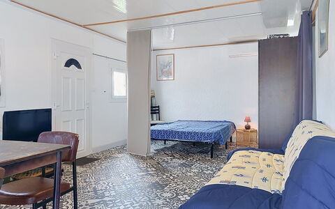Les Lauriers Blancs: Pavimentazione, Pavimento, Mobilia, Interior Design, Camera, Soffitto, Appartamento, Letto, Camera Da Letto, Color Legno
