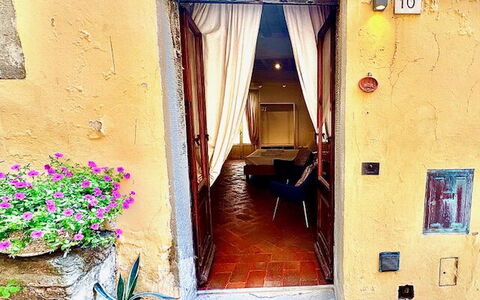 Vicolo Della Scala Rooms: Costruzione, Pianta, Finestra, Azzurro, Porta, Legna, Casa, Dipingere, Pianta Della Casa, Linea