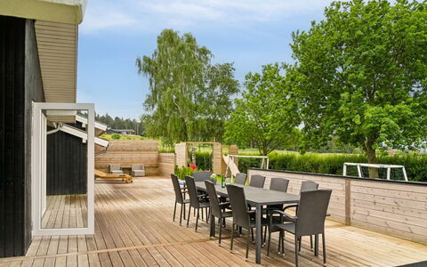 Neele - 800M from the Sea: Mobilia, Interior Design, Pavimentazione, Pavimento, Soffitto, Camera, Sedia, Tavolo, Appartamento, Cucina & Sala Da Pranzo Tavolo