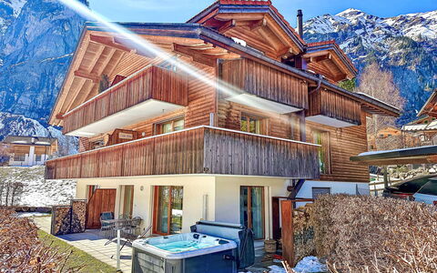 Bergluft: Casa, Casa, Tetto, Villetta, Villaggio, Neve, Inverno, Balcone, Eco Hotel, Paesino Di Montagna
