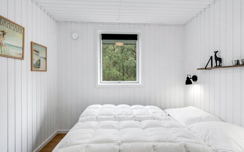 Manko - 1Km from the Sea: Camera Da Letto, Legna, Soffitto, Interior Design, Letto, Lenzuolo, Bedding, Pavimentazione, Pavimento, Biancheria