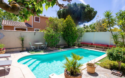 Miramar: Piscina, Ricorrere, Materiale Composito, Eco Hotel, Mobili Da Esterno, Giochi D'Acqua, Giardino, Hacienda, Backyard