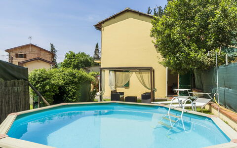 Camaiore House With Pool, La Casa Dei Ricci: Acqua, Proprietà, Costruzione, Pianta, Verde, Piscina, Azzurro, Shade, Albero, Interior Design