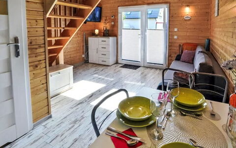 Nemo: Tavolo, Mobilia, Cabinetry, Tavola, Dishware, Sedia, Legna, Interior Design, Cucina, Costruzione