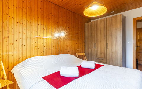 Pavillons a: Proprietà, Mobilia, Comfort, Tessile, Interior Design, Legna, Pavimento, Immobiliare, Costruzione, Tinte E Ombre