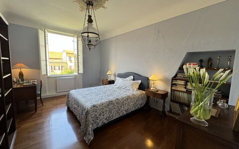 Piazza S. Romano: Mobilia, Pianta, Finestra, Comfort, Tavolo, Costruzione, Legna, Interior Design, Pianta Della Casa, Shade