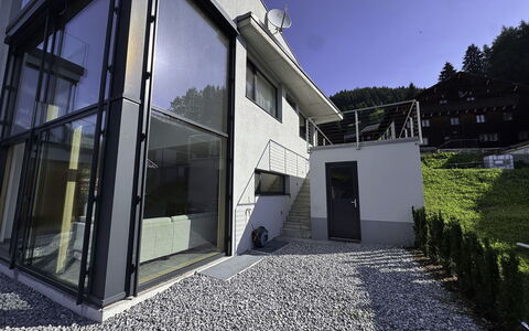 Skyline Retreat: Illuminazione Diurna, Balcone