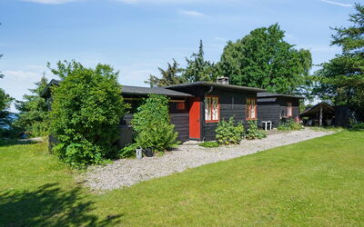 Antonina - 10M from the Sea