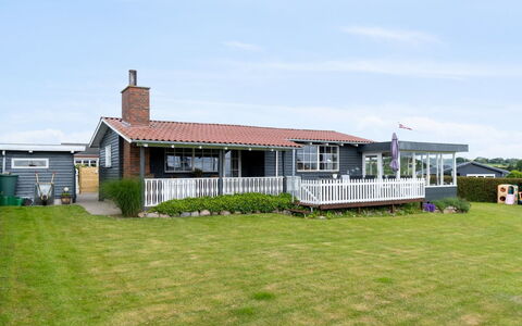 Diddi - 170M from the Sea: Legna, Casa, Portico, Deck, Latifoglie, Tetto, Color Legno, Pavimento In Legno, Eco Hotel